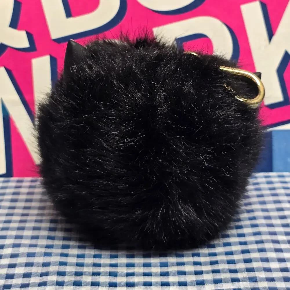 BBW Black Cat Pom PocketBac Holder RARE Keychain Backpack Purse Luggage Travel